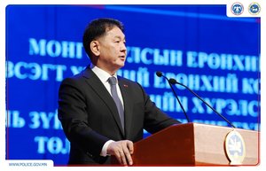 Монгол Улсын Ерөнхийлөгч У.Хүрэлсүх хууль зүй, дотоод хэргийн салбарын бие бүрэлдэхүүнтэй уулзлаа